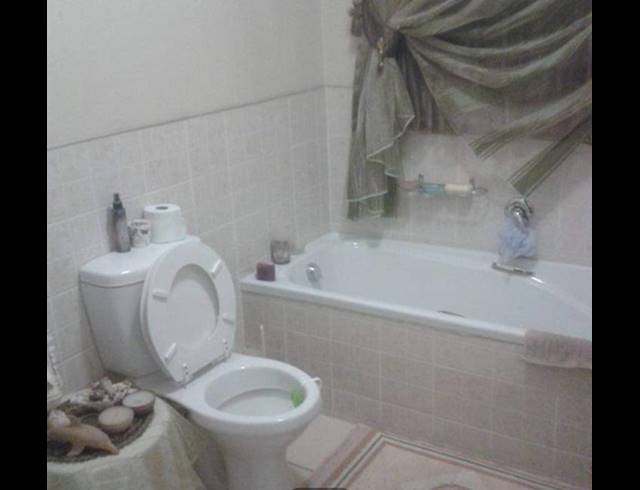 3 BEDROOM TOWNHOUSE FOR SALE IN RIVERSDALE
